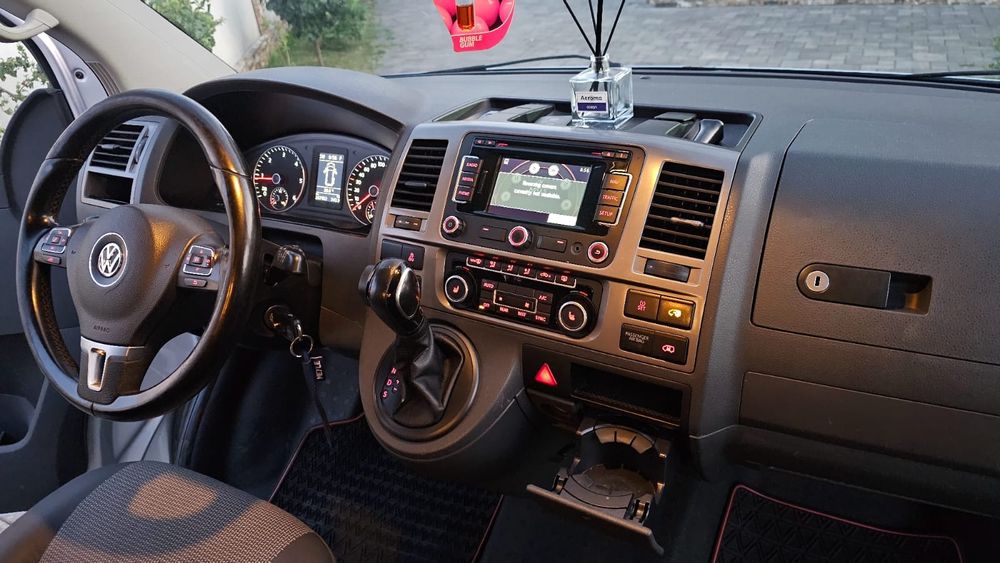 VW Caravrlle 8+1 Long