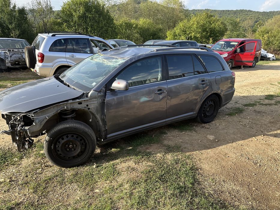 Тойота Авенсис Toyota Avensis 1.8 vvti 129 кс На части