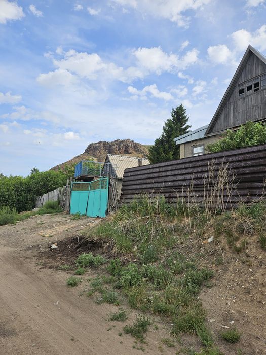 Продам дачу в  обществе Металлург Спп .