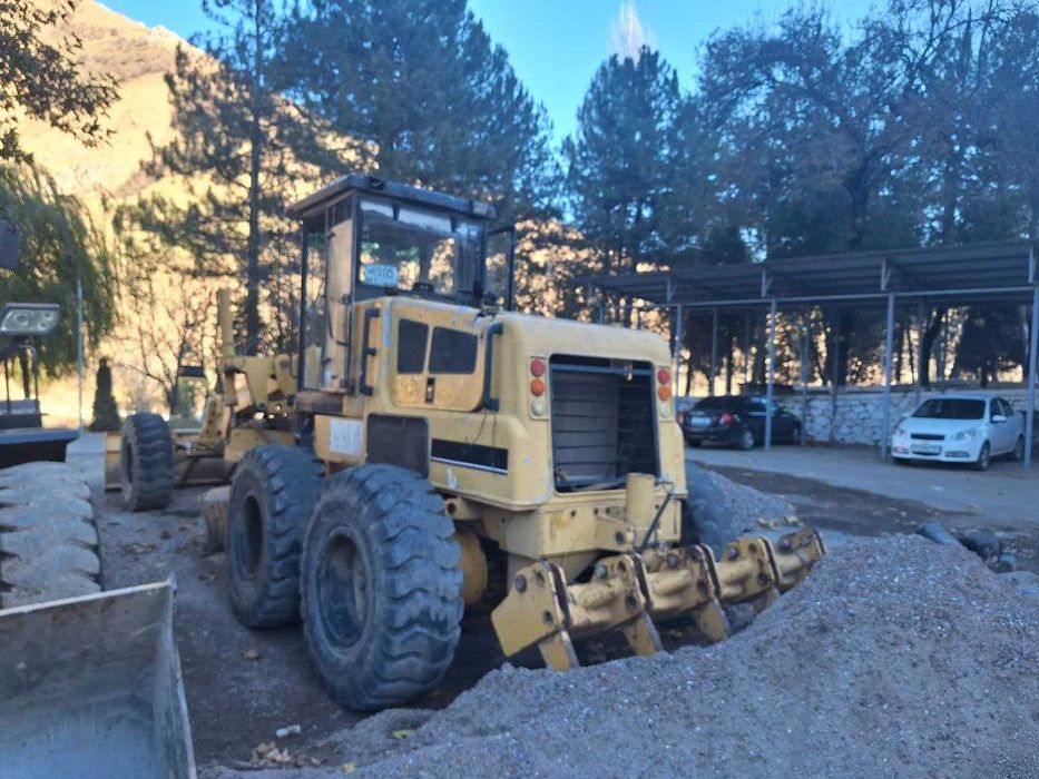 Грейдер сотилади