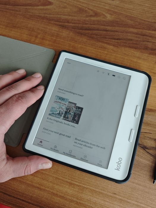 Cobo Libra Colour - четец за книги