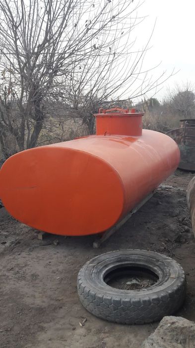 Ёмкость срошни сотилади