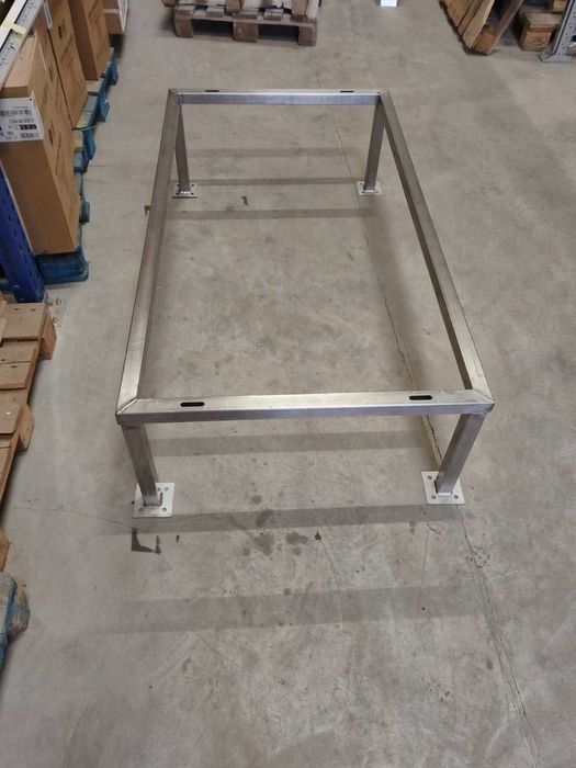 Стойка и кондензна тава за термопомпа