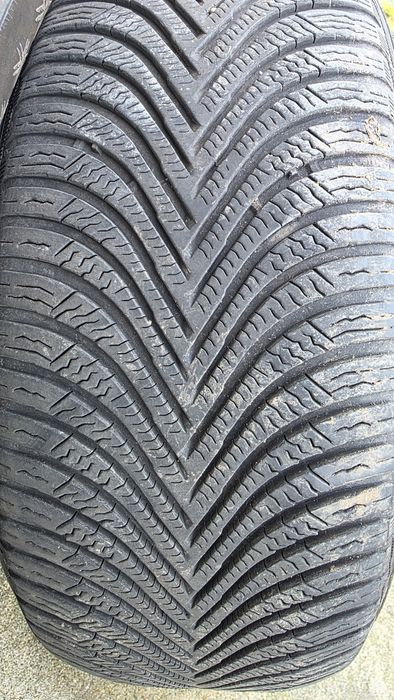 Зимни гуми Мишелин Алпин 5 225 55 17 ДОТ22