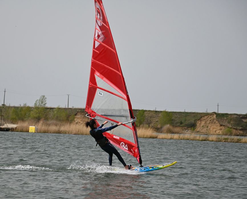 Rig complet windsurf Gaastra Matrix 7.7 2021 + Aeron V-Grip + MaverX SDM 490