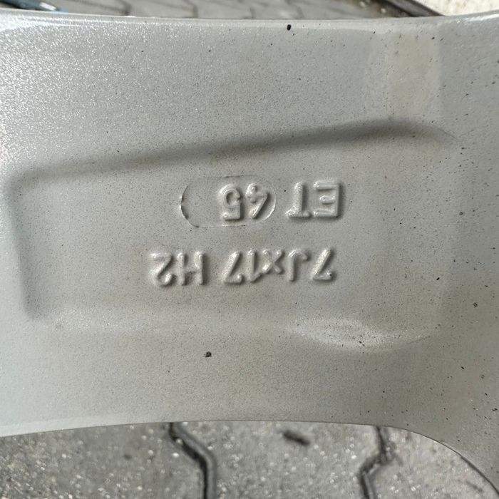 Jante aliaj VW Golf Passat Tiguan Touran octavia leon pe 17 5x112