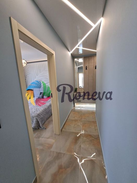 Продава се Двустаен апартамент в Варна, Бриз - 67 кв.м за 3157 €/кв.м - Снимка #12