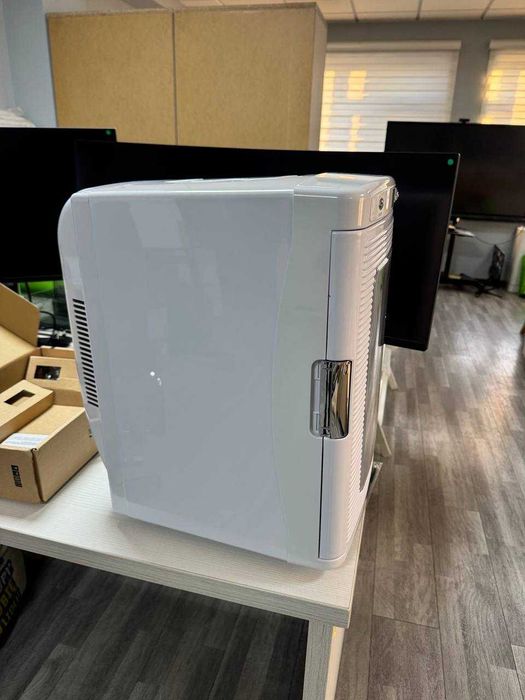 Avtomini muzlatgich 25L(yangi) Портативный мини-холодильник 25L(новый)