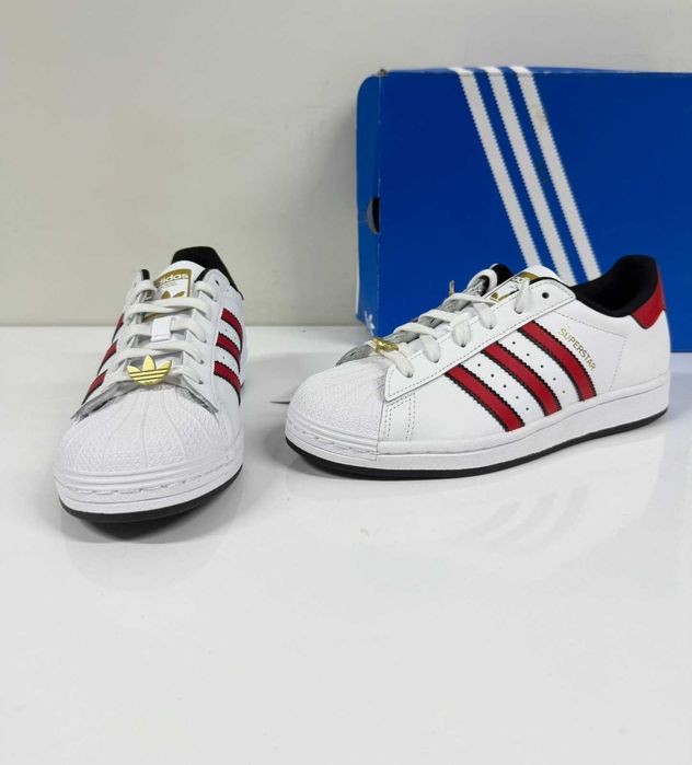 Adidas Superstar