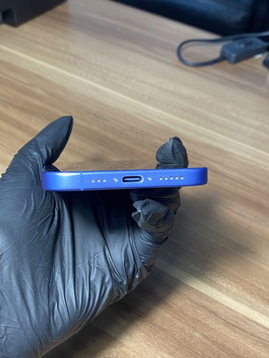 iPhone 16• 128 GB • Ultramarine