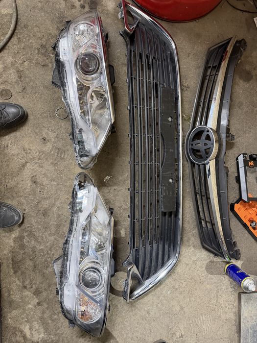 Toyota camry 55  фара