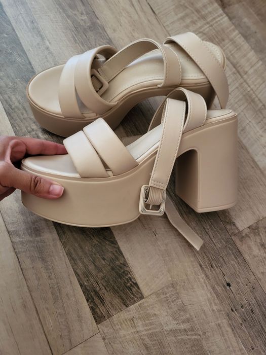 Сандали 36 номер