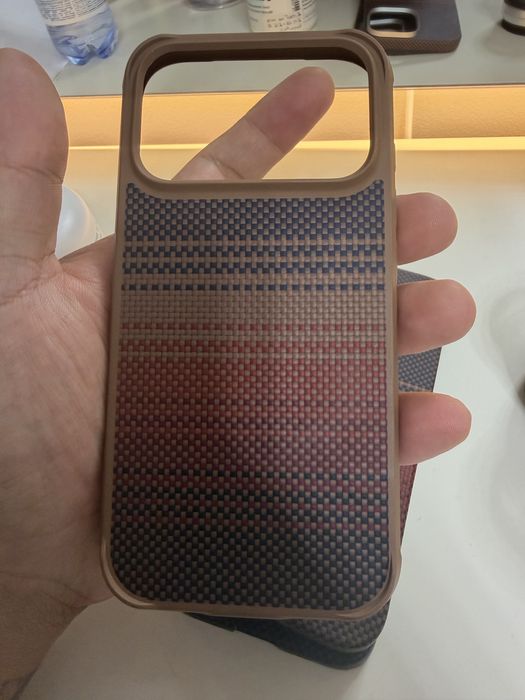 Чехлы Pitaka 17 pro / 16 pro max