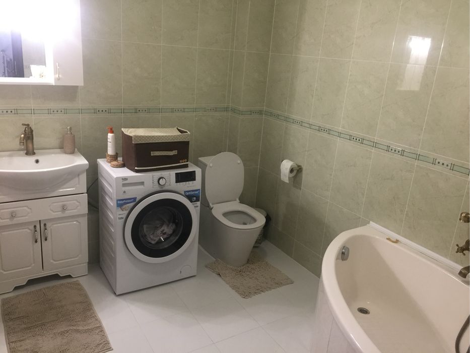Vand apartament 3 camere tip duplex + loc de parcare subteran
