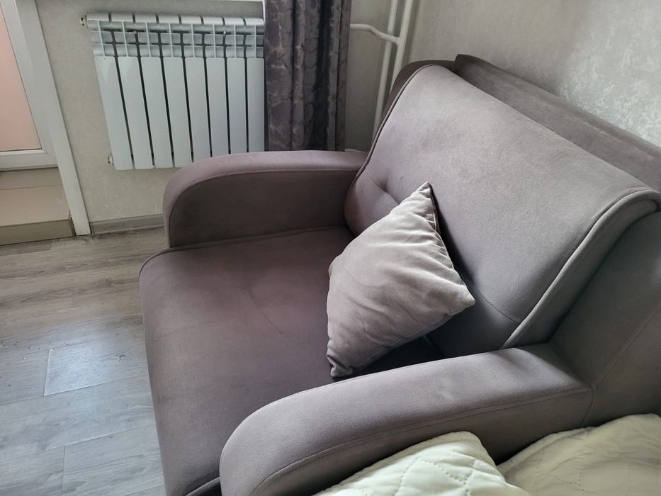 Продам срочно кресло