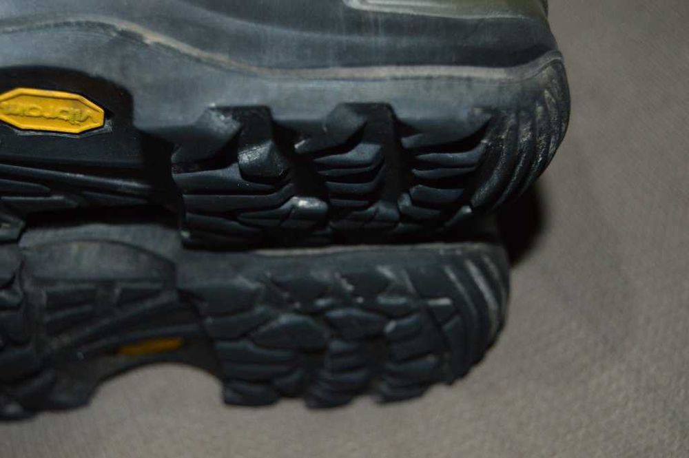 Bocanci piele Lowa Renegade 45 Gore-tex Vibram