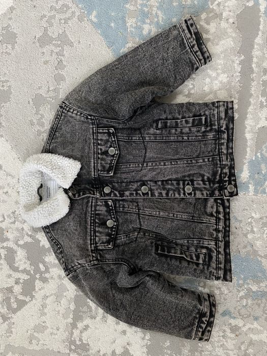 Продам куртки 104-110