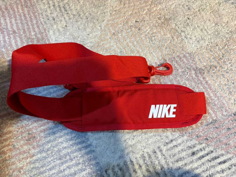 спортивная сумка Nike