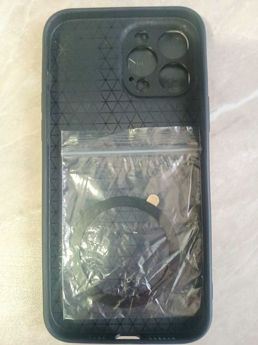 Husa iPhone 13 Pro Max cu protectie camera