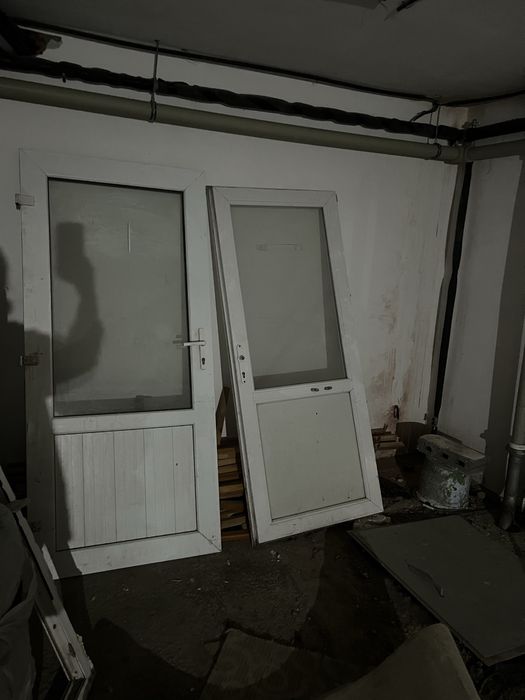 Продается унитаз, радиаторы