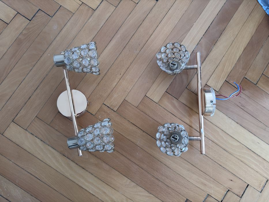 Lustră și aplice