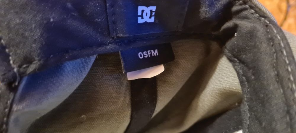 Оригинална скейтърска шапка!