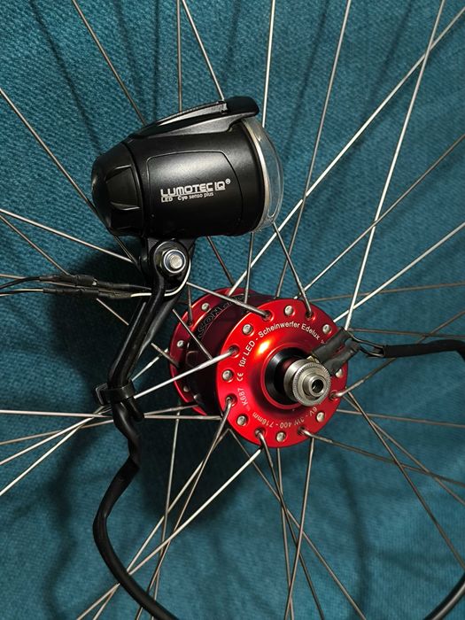 roti bicicleta 28' Germany,dinam /far led,caseta Shimano 10 pinioane