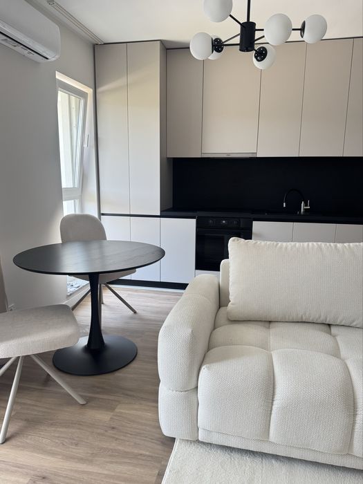 De inchiriat in regim hotelier apartament cu 2 camere decomandate  si parcare la intrare in  Floresti Cluj
