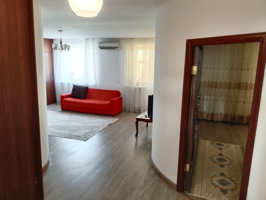 Даумова 23.этаж 4.кв 8