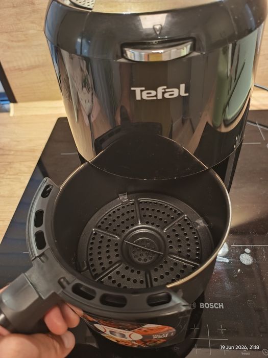 Friteuza cu aer cald (Air Fryer) Tefal Easy Fry Compact 1.6L