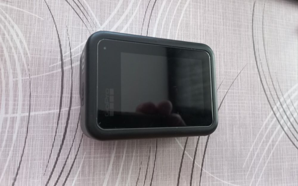 Продам экшен камеру  Gopro 8.