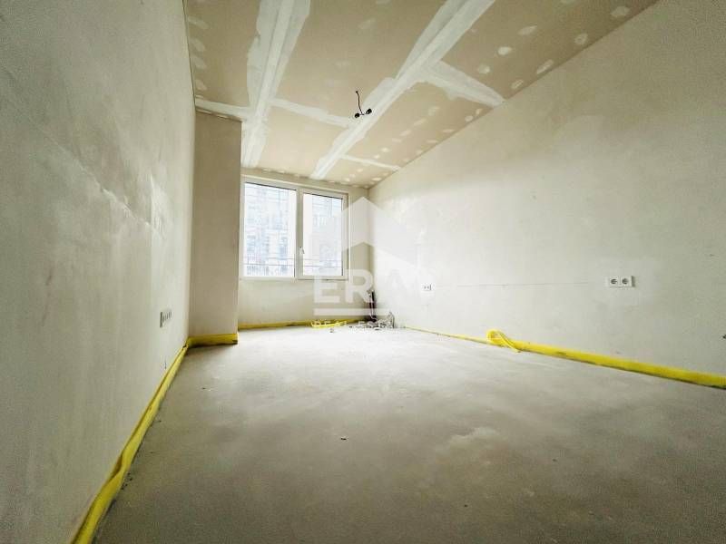 Продава се Четиристаен апартамент в София, Хладилника - 179 кв.м за 3605 €/кв.м - Снимка #7