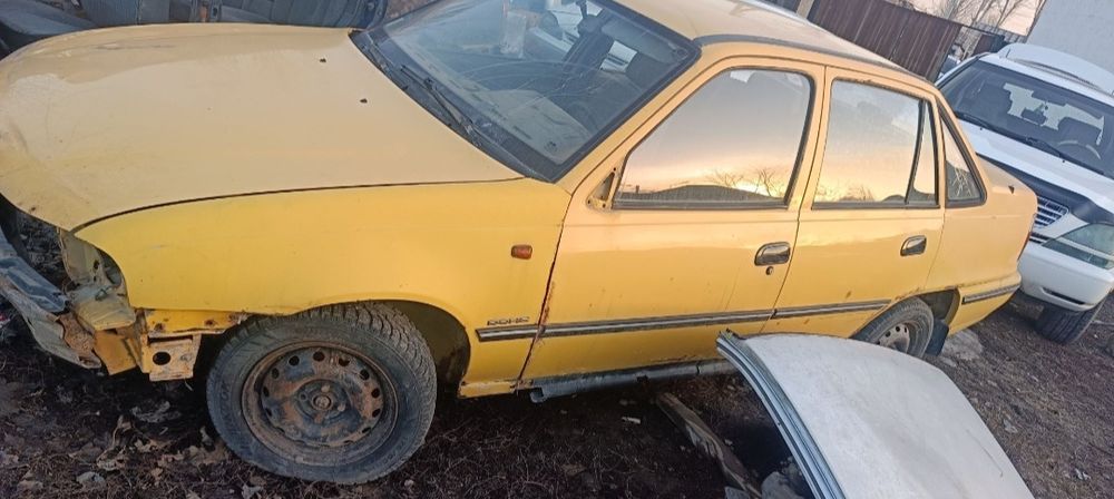 Автомобиль по запчастям