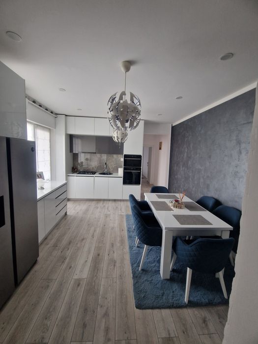 Vând apartament finisat