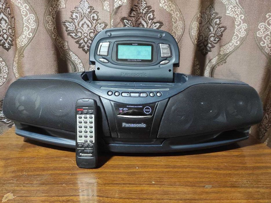 Магнитола Panasonic RX-DT 95 Cobra.