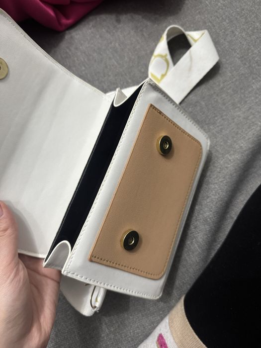 Сумки. Каждая 2000