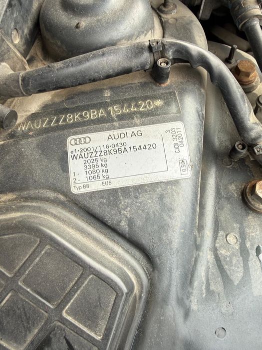 Vând Audi A4B8 2012