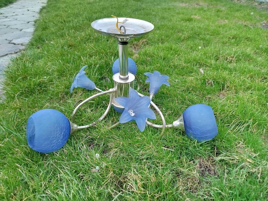 Продам светильники разные.