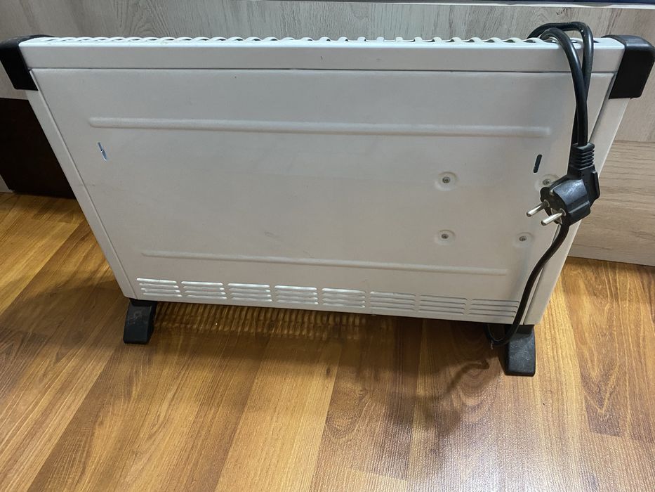 Vand convector electric calorifer radiator