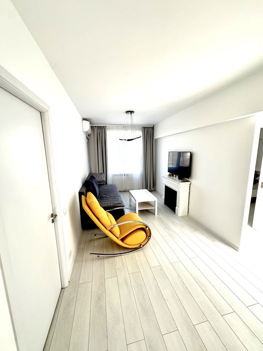 Vand apartament cu 3 camere - Vedere 4