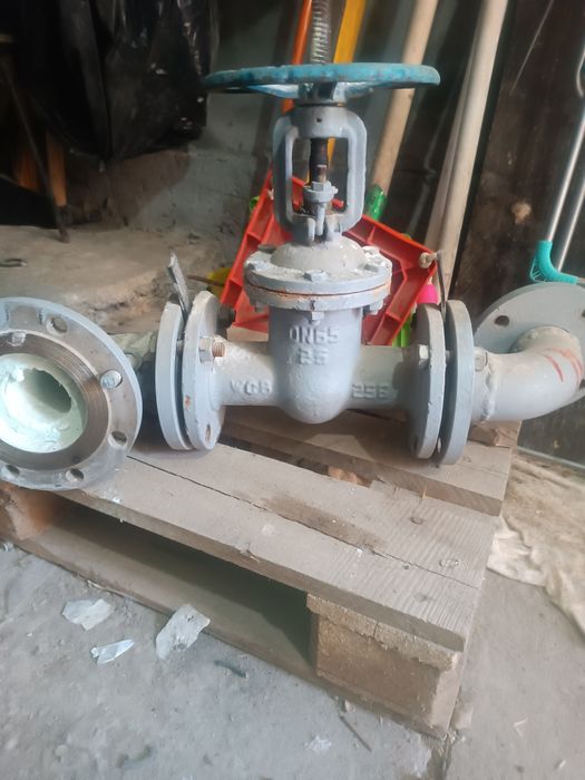 Продам задвижку .