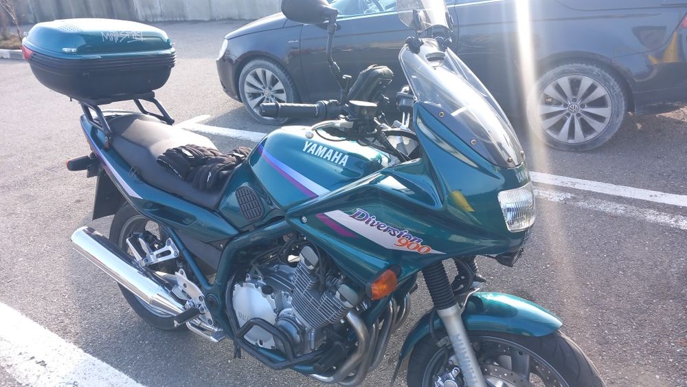 Motocicleta yamaha xj 900