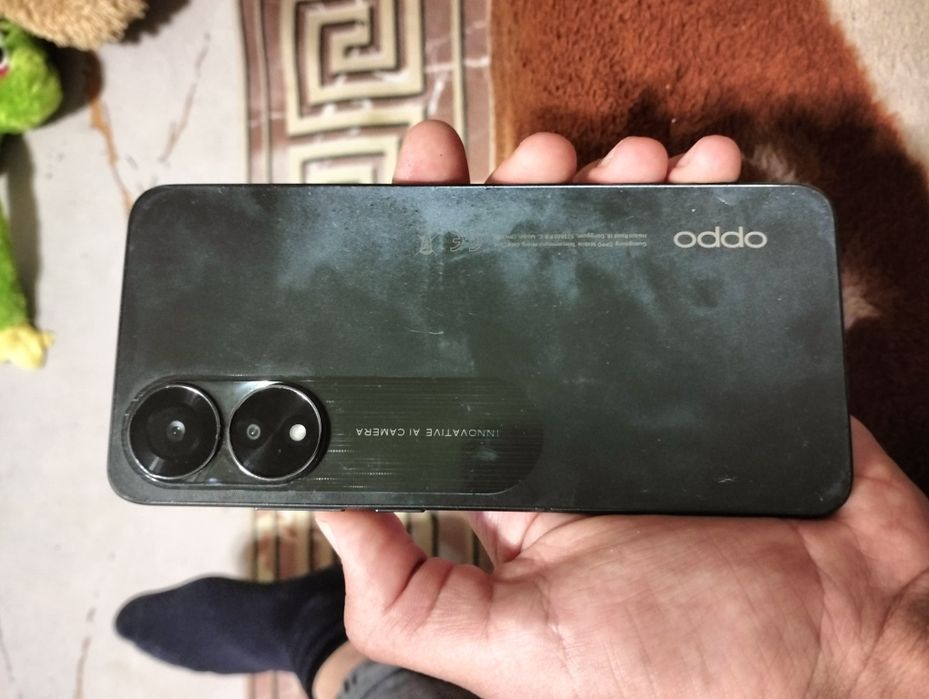 Продам Oppo A78  256/8+8