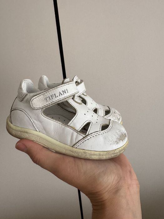 Кожаная детская обувь