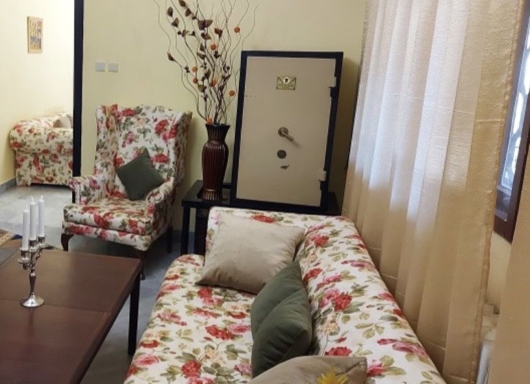 Холна мека мебел