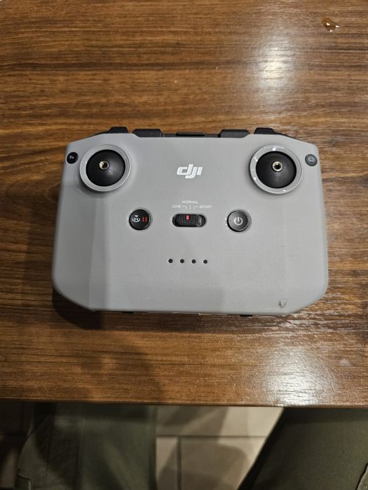 DJI дистанционно за дрон