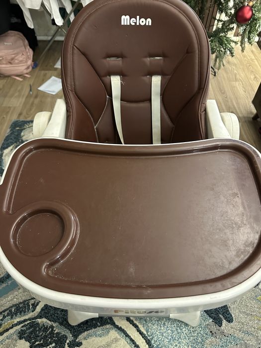 Стульчик для кормления ,хорошом состояние