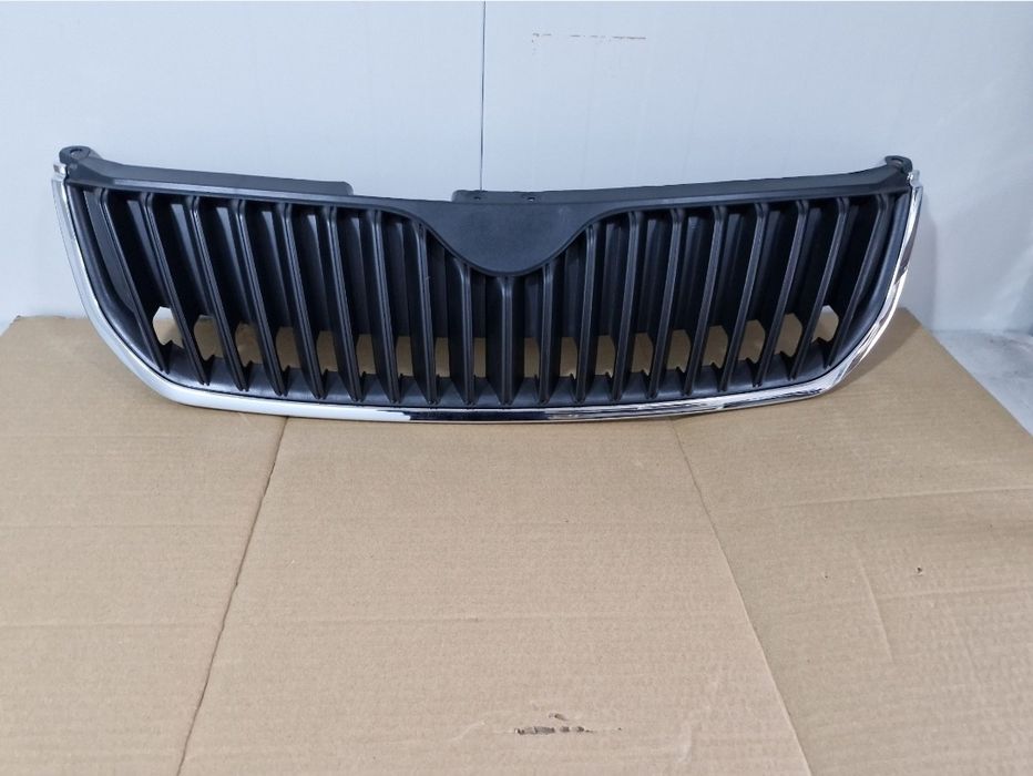 Grila centrala Skoda Superb 2 NOUA 2008-2012