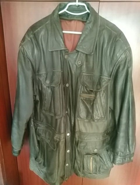 Продам куртку кожаную