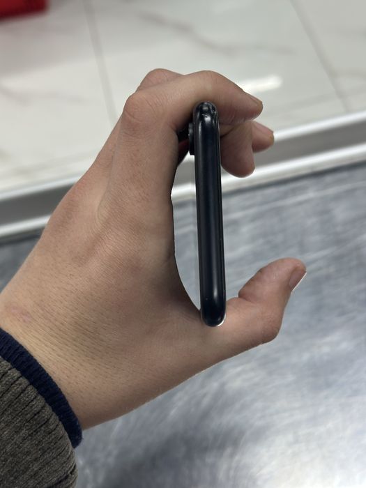 iphone xr qora 128gb